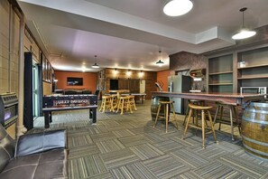 Games room - East AVL, 7 miles to Downtown, Game Room, Hot Tub (Asheville)