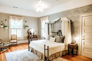 Romantic Room (Garden Suite) | Premium bedding, down duvets, individually decorated - Heritage House Bed & Breakfast - Boutique Adults-Only Inn (Opelika)