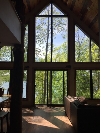 Ox Yoke Lake Oasis w/ sandy beach & gorgeous sunsets!