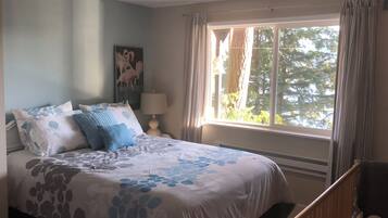 4 chambres, fer et planche à repasser, Wi-Fi gratuit, draps fournis