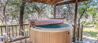 Two Homes-Private 20 Acres Hot Tub-Pool-Ping Pong Family Reunions Micro Weddings