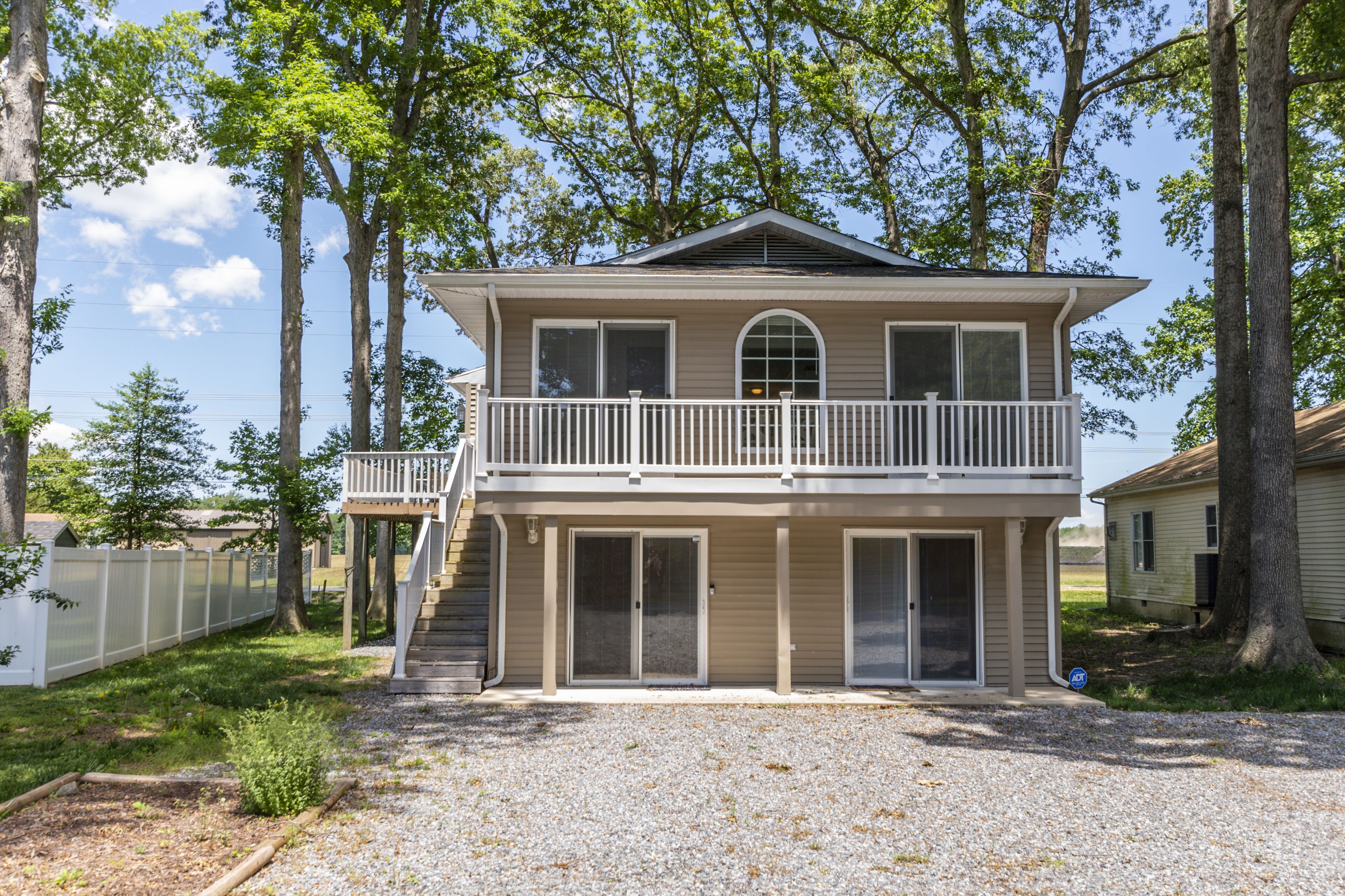 22877 Linden - Newly renovated home in the Amenity filled Angola by the Bay!