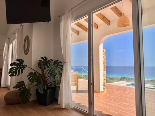 ELEGANCE, PANORAMIC VIEW, AMAZING POSITION