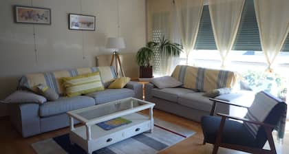 Large bright apartment with garage Centre Quimper