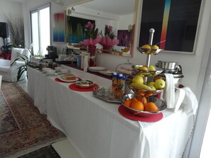 Daily buffet breakfast (EUR 8 per person)