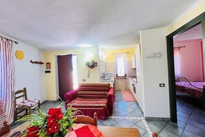 3 bedrooms, iron/ironing board, WiFi