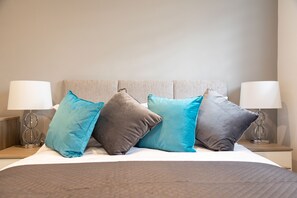 Casa | 4 habitaciones, tabla de planchar con plancha y wifi gratis 