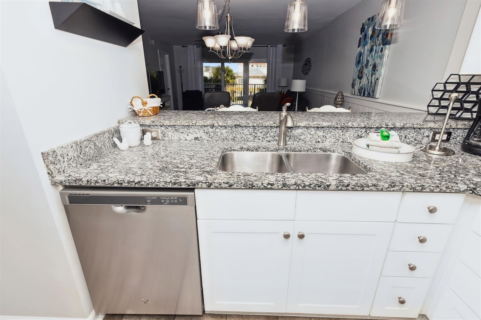 公寓式客房, 2 间卧室 | 私人厨房 | 冰箱、微波炉、茶具/咖啡用具、烤面包机