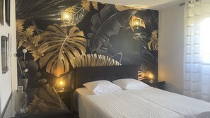 4 室のベッドルーム、アイロン / アイロン台、旅行用ベビーベッド、WiFi (無料)