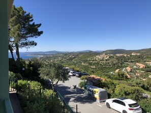 Property grounds - Air-conditioned Mazet Les Issambres in Secure Residence with Swimming Pool (Les Issambres)