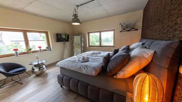 Ropa de cama de alta calidad y camas con pillow-top