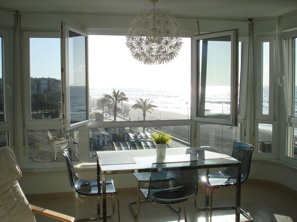 Interior - !TOP LOCATION! MODERN APARTMENT ON THE BEACH WITH BEAUTIFUL SEA VIEWS! (Torrox)