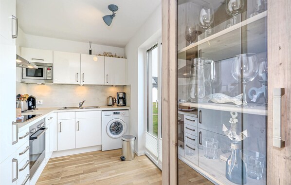 Kühlschrank, Herdplatte, Geschirrspüler