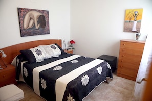 2 Schlafzimmer, Bügeleisen/Bügelbrett, kostenloses WLAN, Bettwäsche