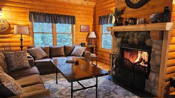 Smart TV, fireplace, DVD player, table tennis