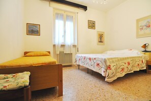 2 bedrooms