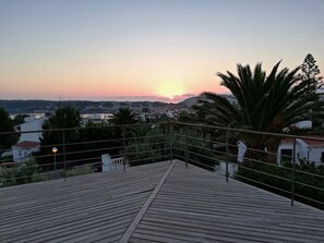 Property grounds - House with views at the entrance of the Port of Mahón. (Sol del Este)