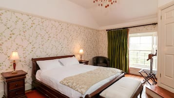 Deluxe Double Room | 6 bedrooms, individually decorated, individually furnished