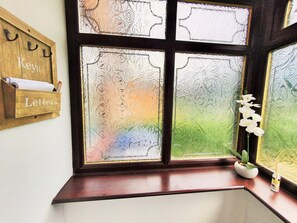 Interior entrance - Luxurious 5 Bedroom House Central BHX (Birmingham)