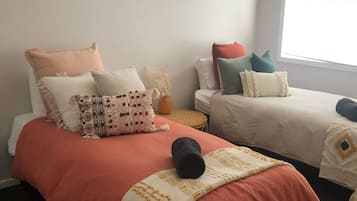 3 bedrooms, desk, iron/ironing board, travel cot