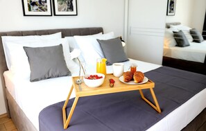 4 quartos, berço de viagem, Wi-Fi de cortesia, roupa de cama