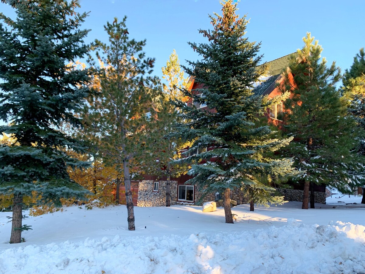 Photo 34 of BearPaw Retreat - Real Log/AmazingViews/Mins to Lake/Tesla Charger