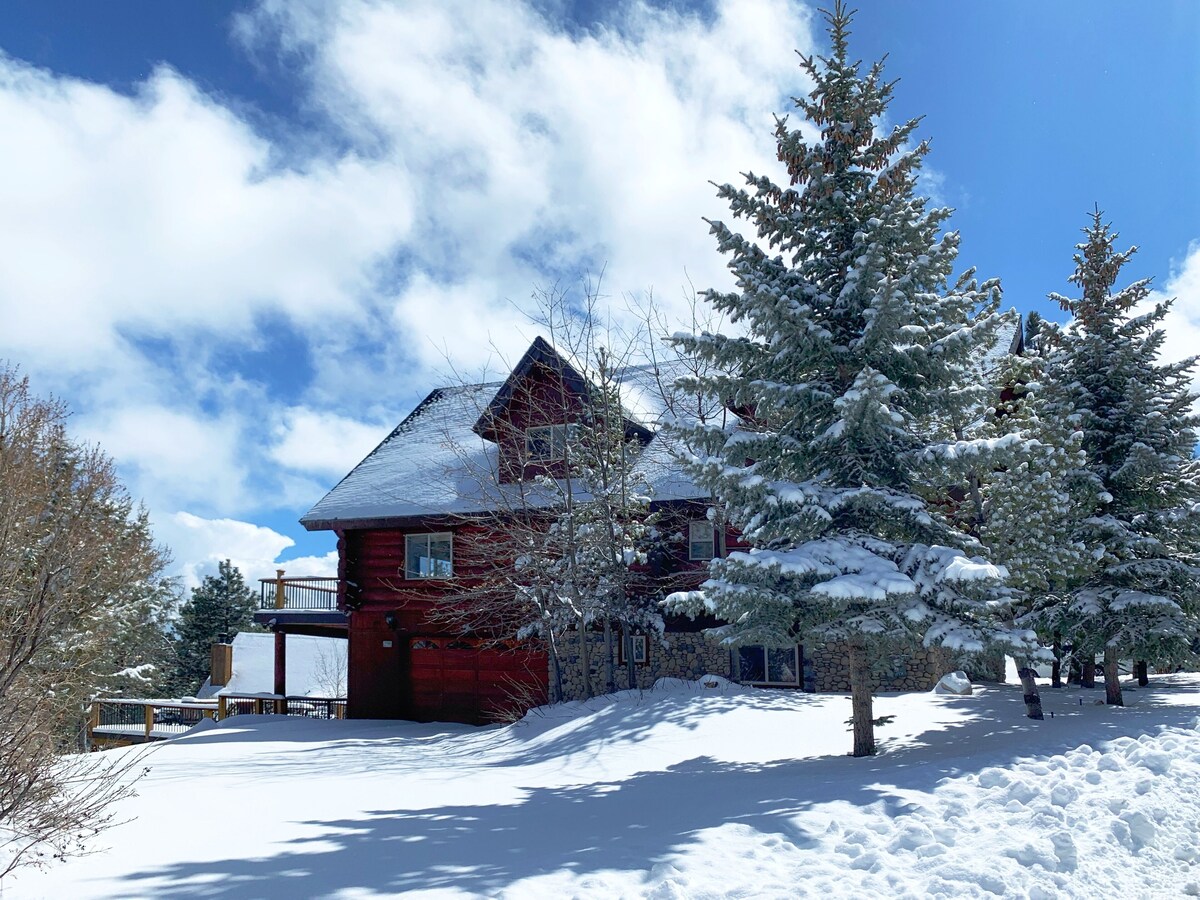 Photo 32 of BearPaw Retreat - Real Log/AmazingViews/Mins to Lake/Tesla Charger