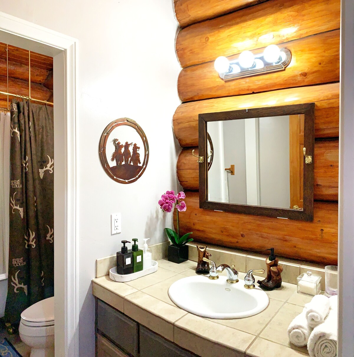 Photo 11 of BearPaw Retreat - Real Log/AmazingViews/Mins to Lake/Tesla Charger