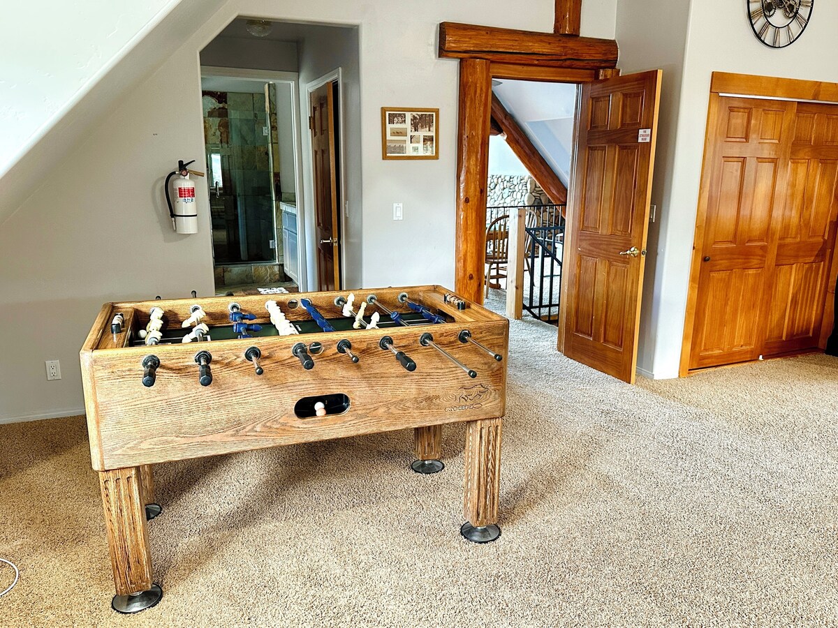 Photo 20 of BearPaw Retreat - Real Log/AmazingViews/Mins to Lake/Tesla Charger