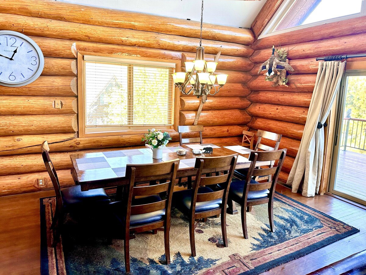 Photo 6 of BearPaw Retreat - Real Log/AmazingViews/Mins to Lake/Tesla Charger