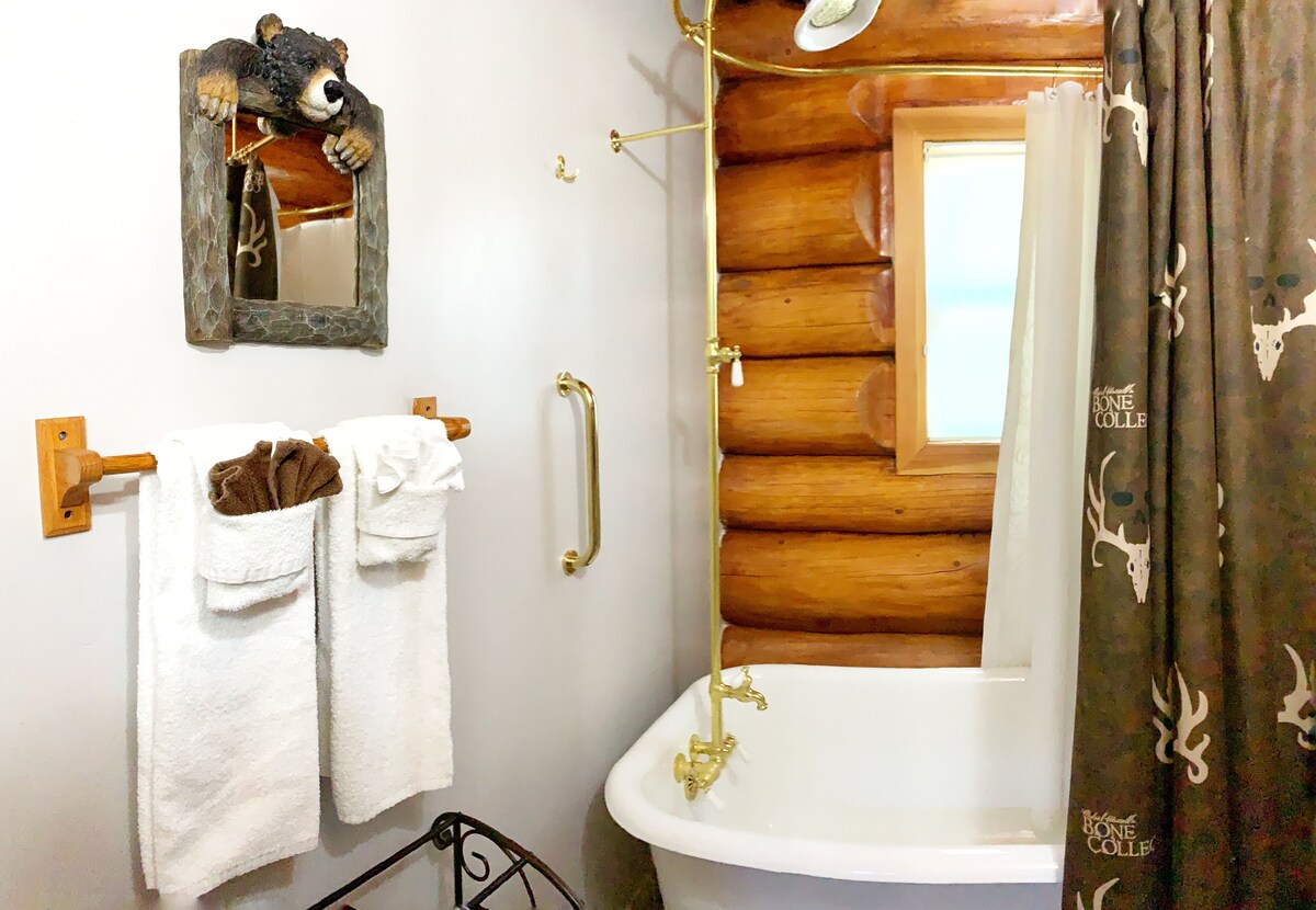 Photo 12 of BearPaw Retreat - Real Log/AmazingViews/Mins to Lake/Tesla Charger
