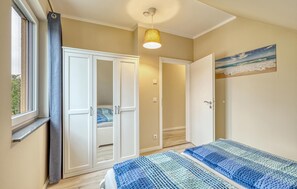 4 dormitorios, cuna de viaje, wifi gratis y ropa de cama