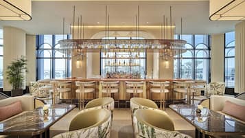 Lobby lounge, ocean views, open daily