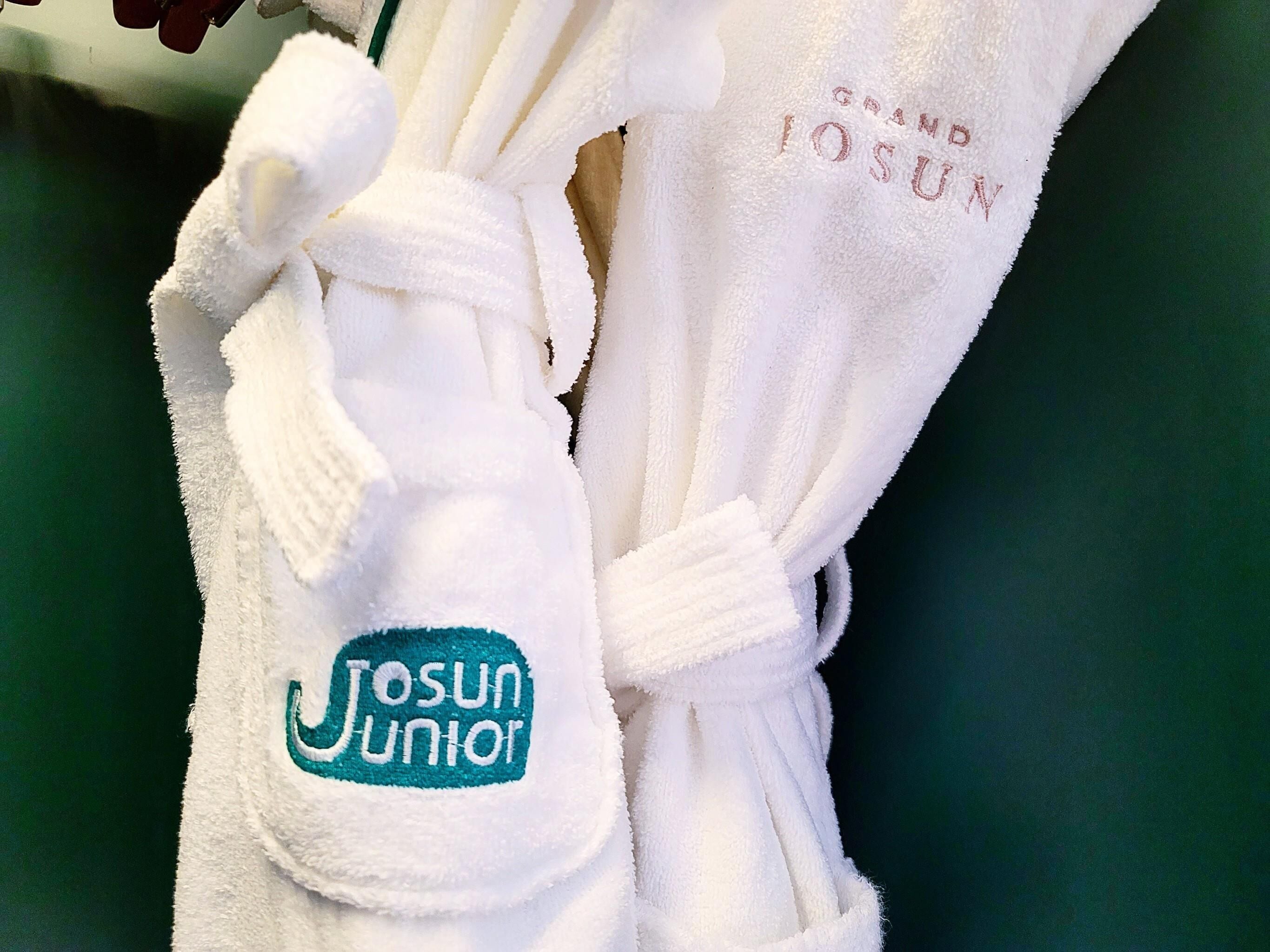 1 bedroom, frette italian sheets, premium bedding, in-room safe