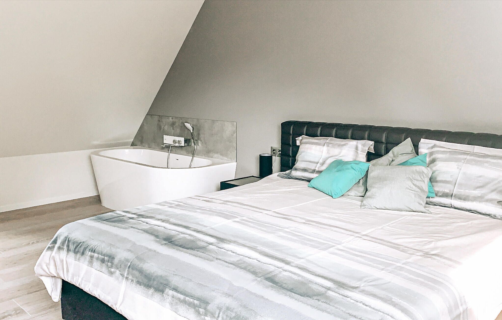 3 slaapkamers, reisbedje, gratis wifi, beddengoed