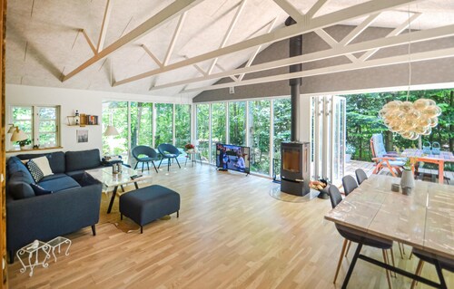 Belle maison à Glesborg avec WiFi