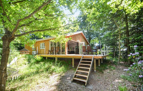 Nice home in Glesborg with WiFi