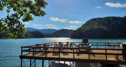 Lakefront on Norris. Spectacular Views! Tram to 1000+ sqft dock! 5 Wooded Acres.