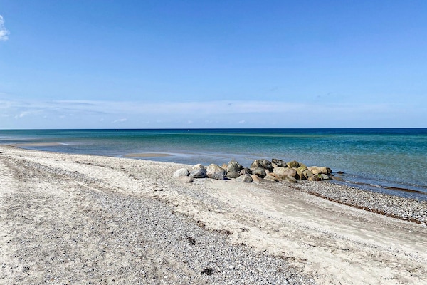 In Strandnähe, Angeln