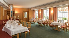 Dineren
