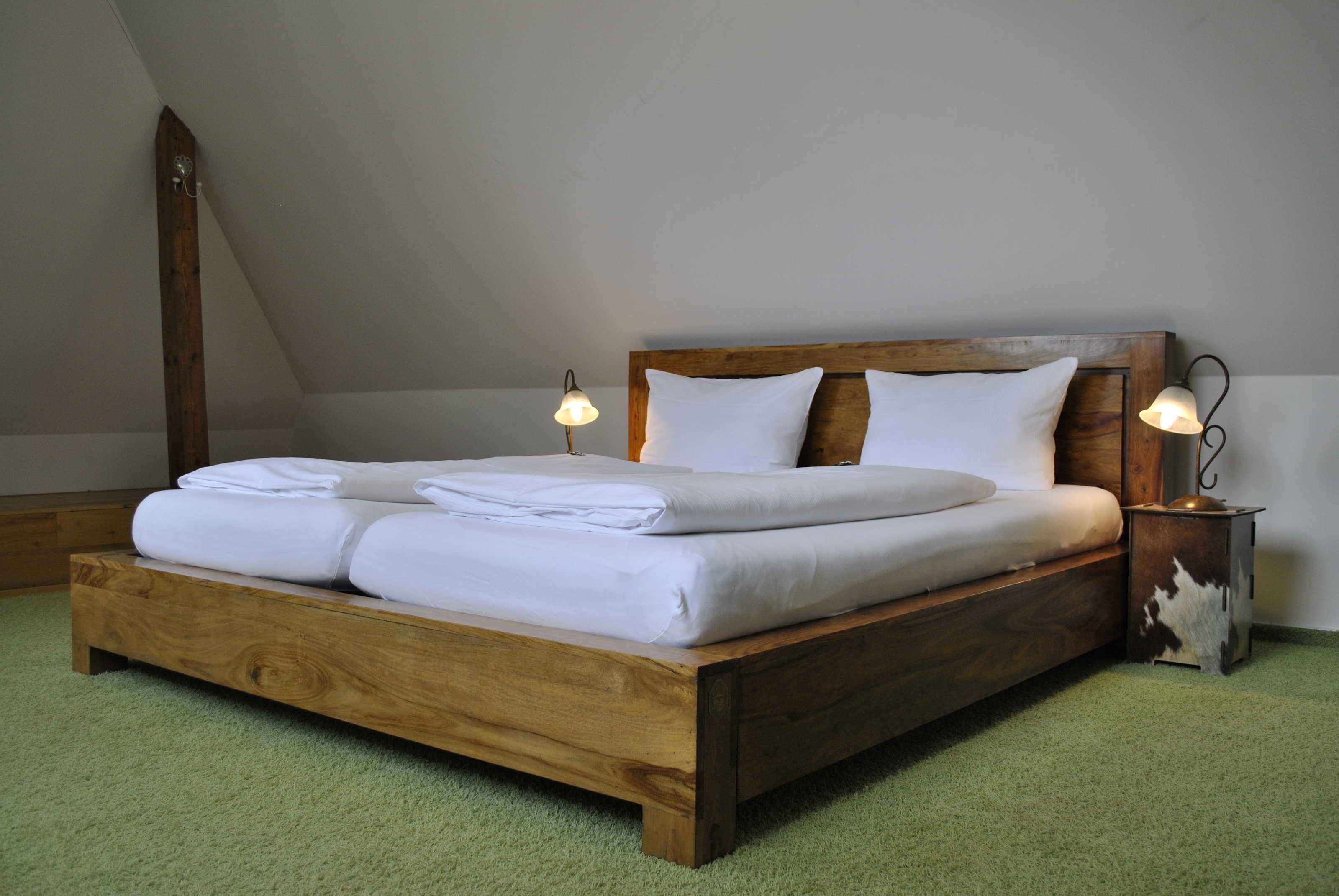 3 bedrooms, in-room safe, WiFi, bed sheets