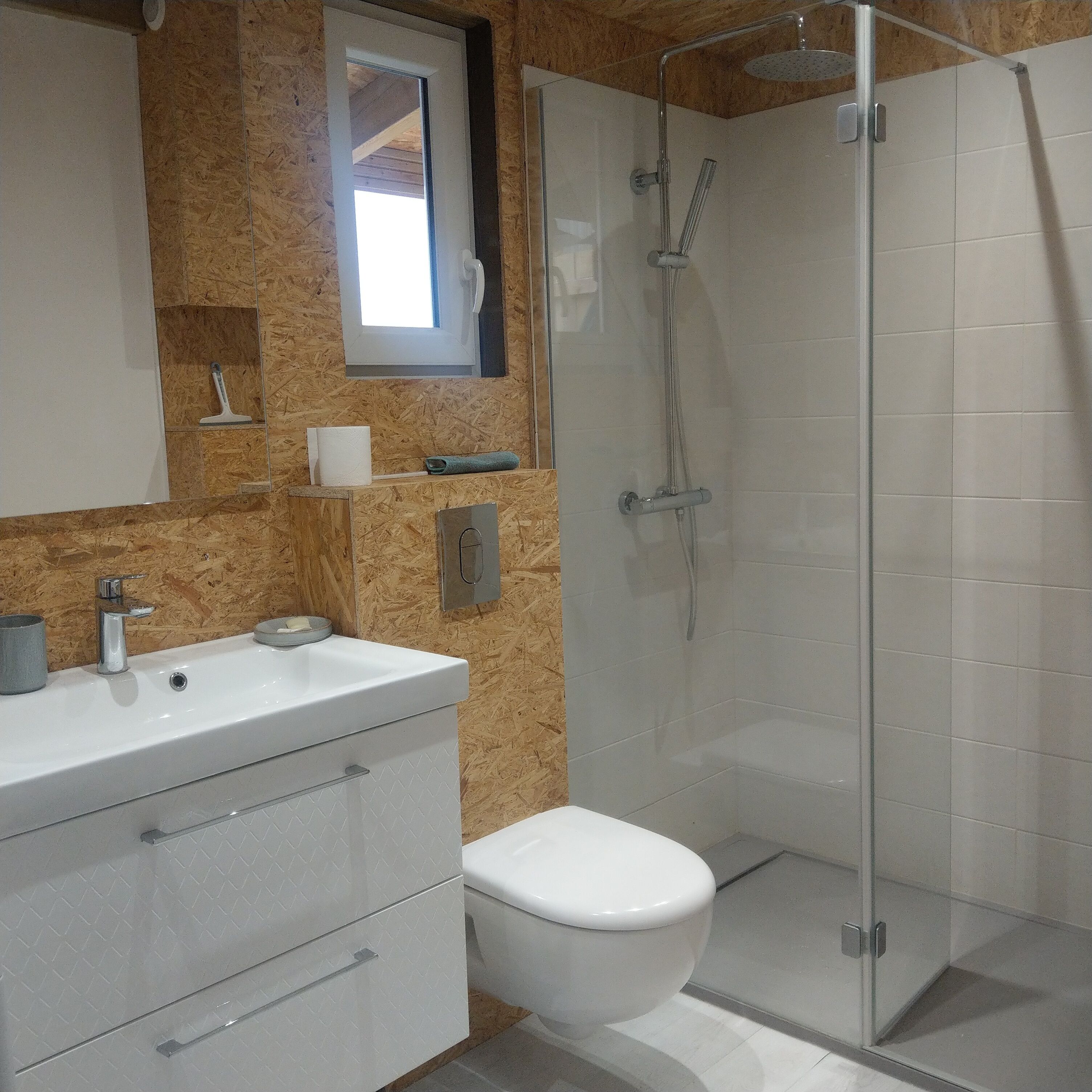 Een douche, een haardroger
