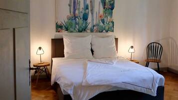 3 Schlafzimmer, Schreibtisch, Reisekinderbett, WLAN