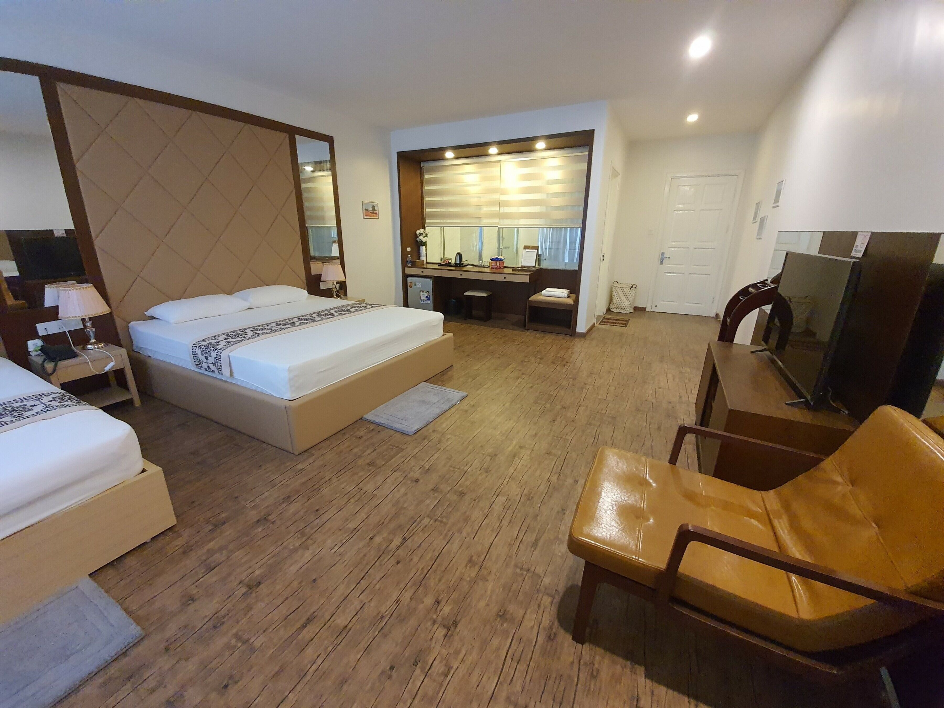 family double or twin room | minibar, desk, blackout curtains, soundproofing