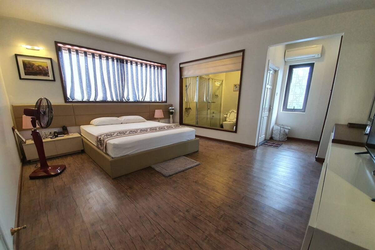 Minibar, desk, blackout curtains, soundproofing