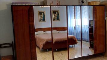 2 Schlafzimmer, Bügeleisen/Bügelbrett, WLAN, Bettwäsche