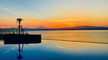 7 albercas techadas y alberca al aire libre por temporada