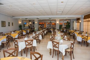 Tägliches inbegriffenes Frühstücksbuffet