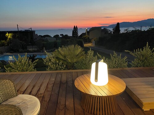 VILLA PORTICCIO SWIMMING POOL EXCEPTIONAL SEA VIEW - BEACH 5 mn -GARDEN LANDSCAPE