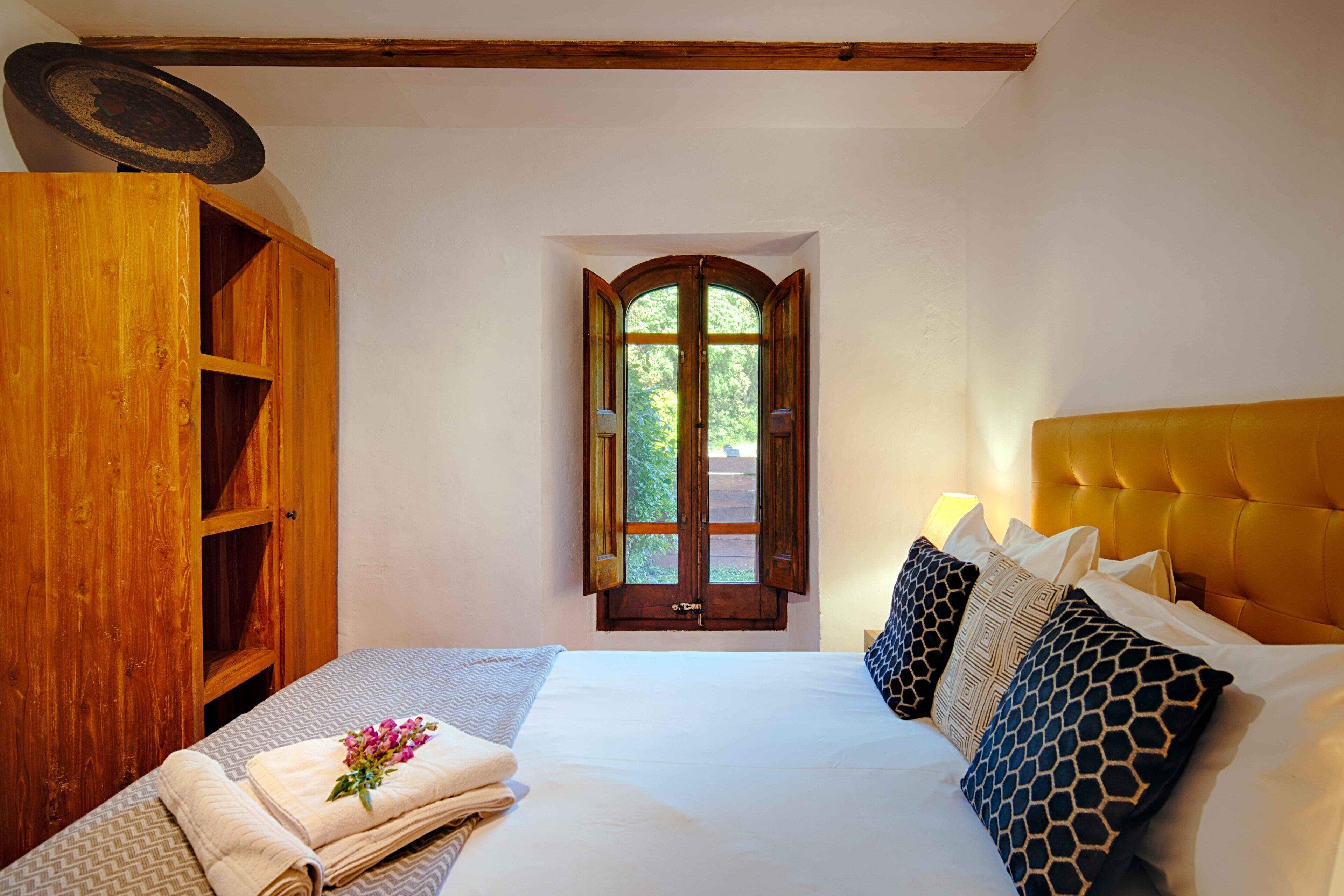 1 slaapkamer, een strijkplank/strijkijzer, reisbedje, gratis wifi